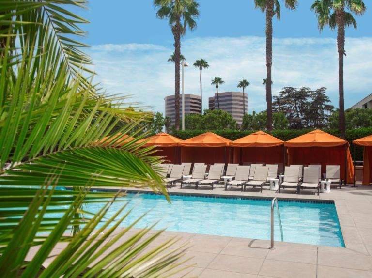 Hotel Irvine_pool