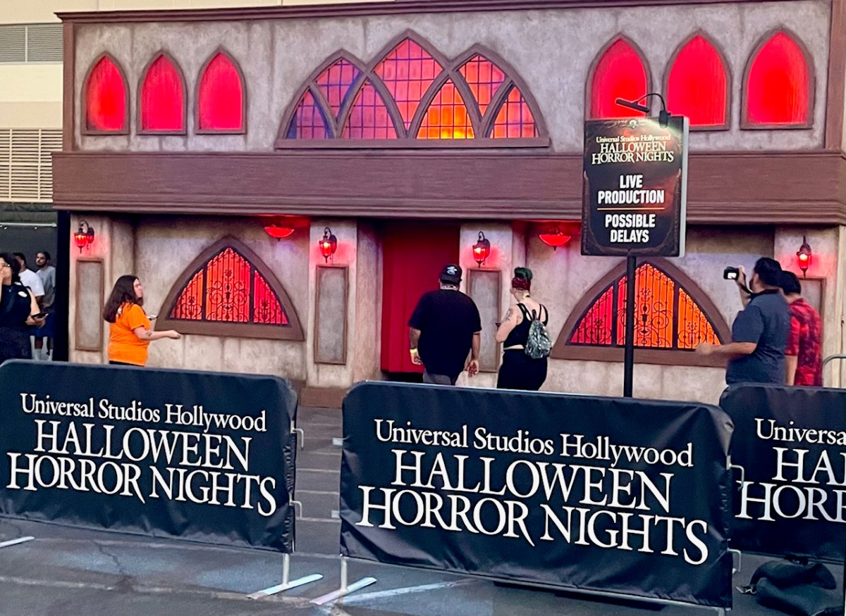Scary Fun at Universal Studios Hollywood Halloween Horror Nights – Dine ...